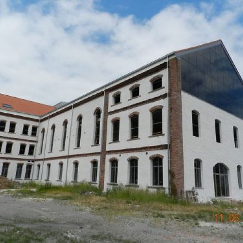 Edificio administrativo y Juzgados en Pravia